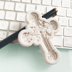 Cross Pendant DIY Jewelry Casting Molds Jesus Cross Shape Pendant Key Chain Silicone Resin Jewelry Molds Baking Tools